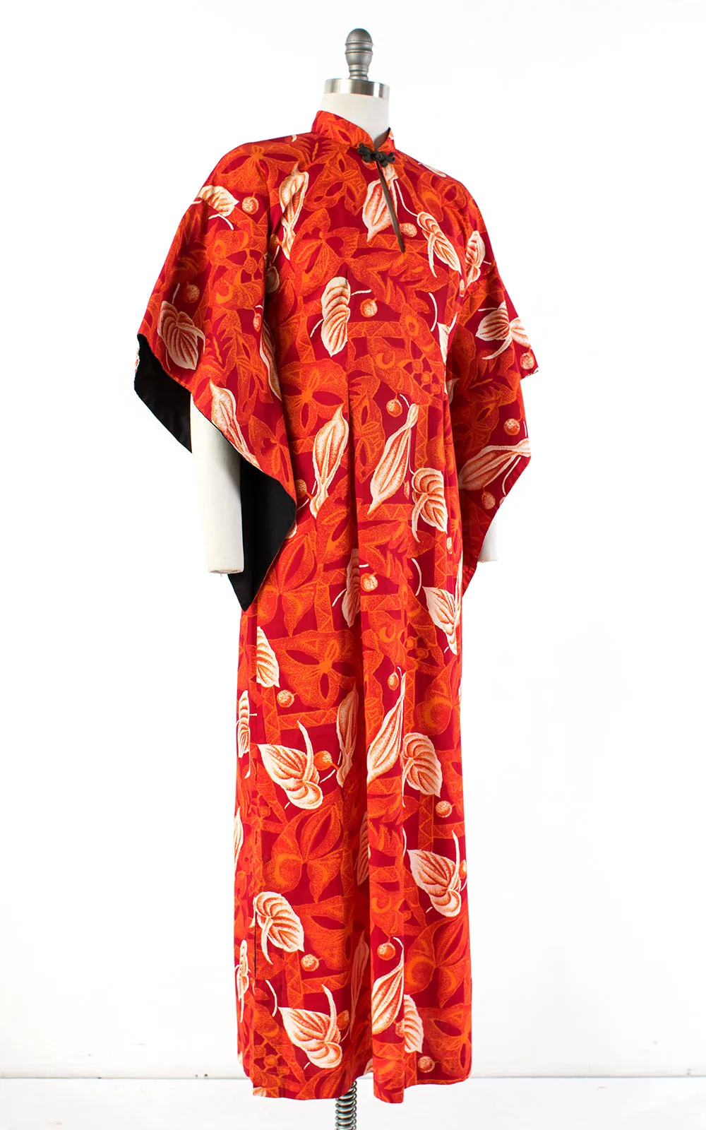 1950s Hawaiian Floral Cotton Pake Muu | medium