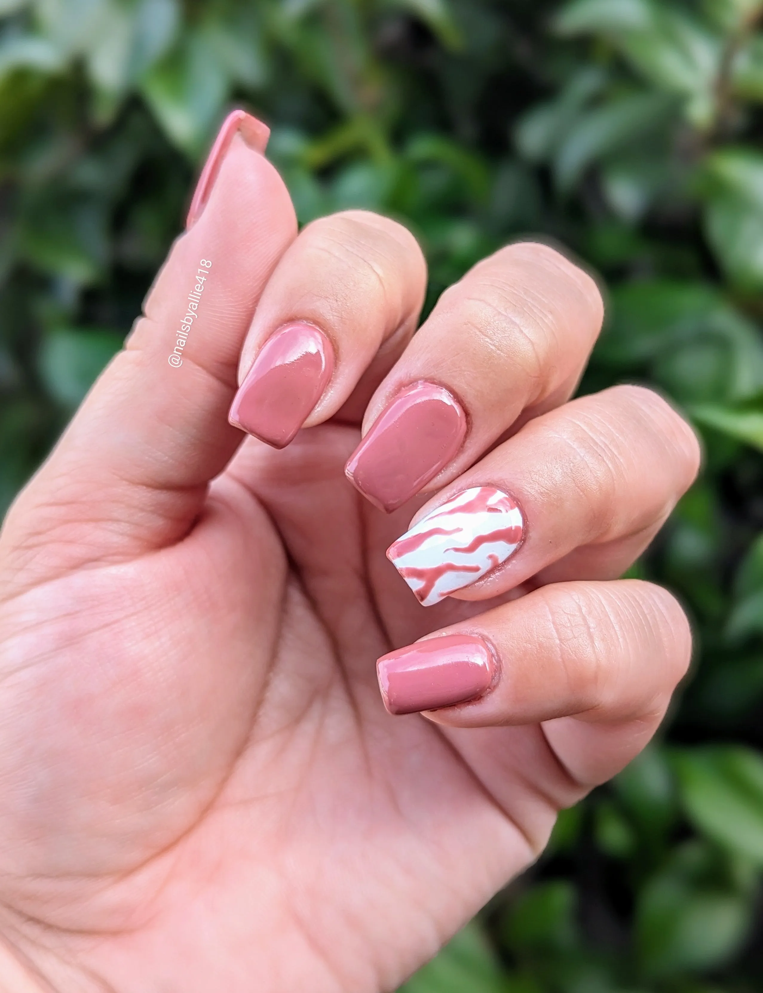 LOOKING SHARP (GEL)