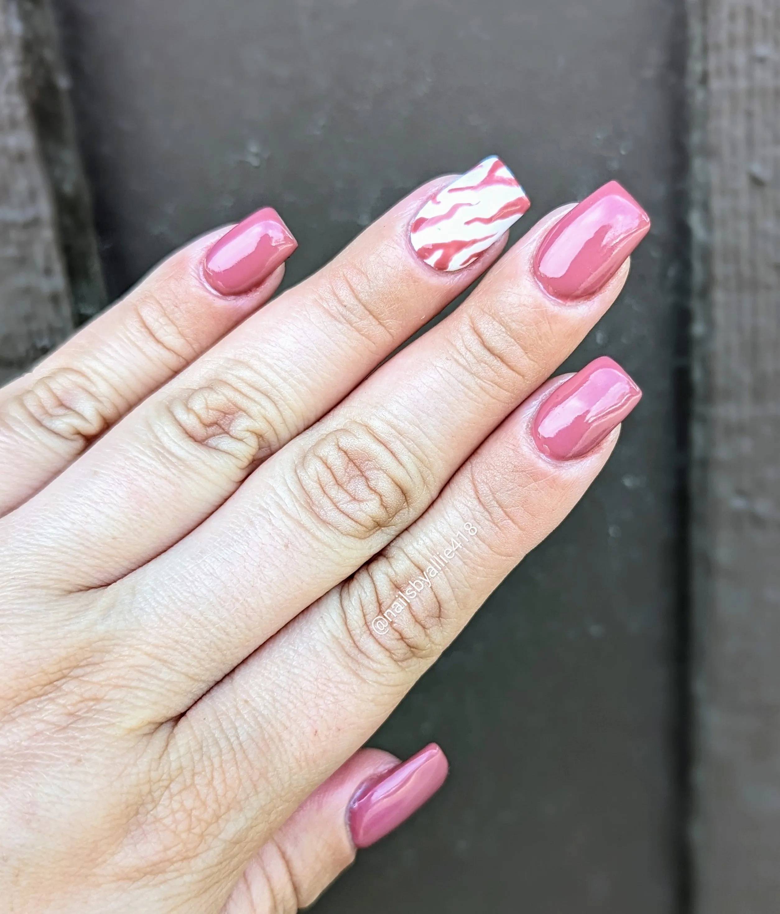 LOOKING SHARP (GEL)