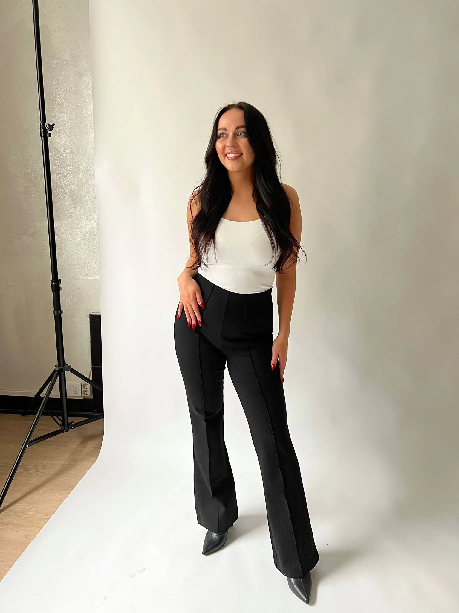 VIBILLIE Pants - Black Beauty